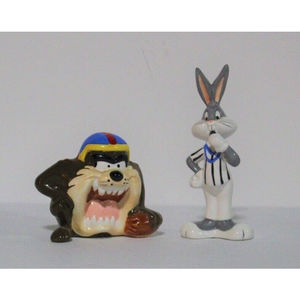 Looney Tunes Bugs Bunny And Taz Salt And Pepper Shaker Set Sports